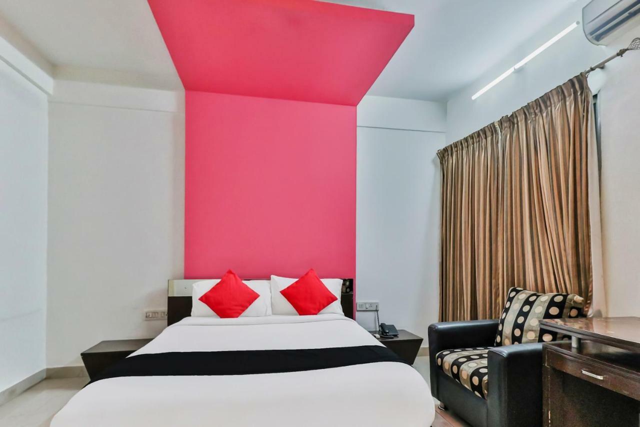 นิชี่ สวีทส์ Hotel บังกาลอร์ ภายนอก รูปภาพ