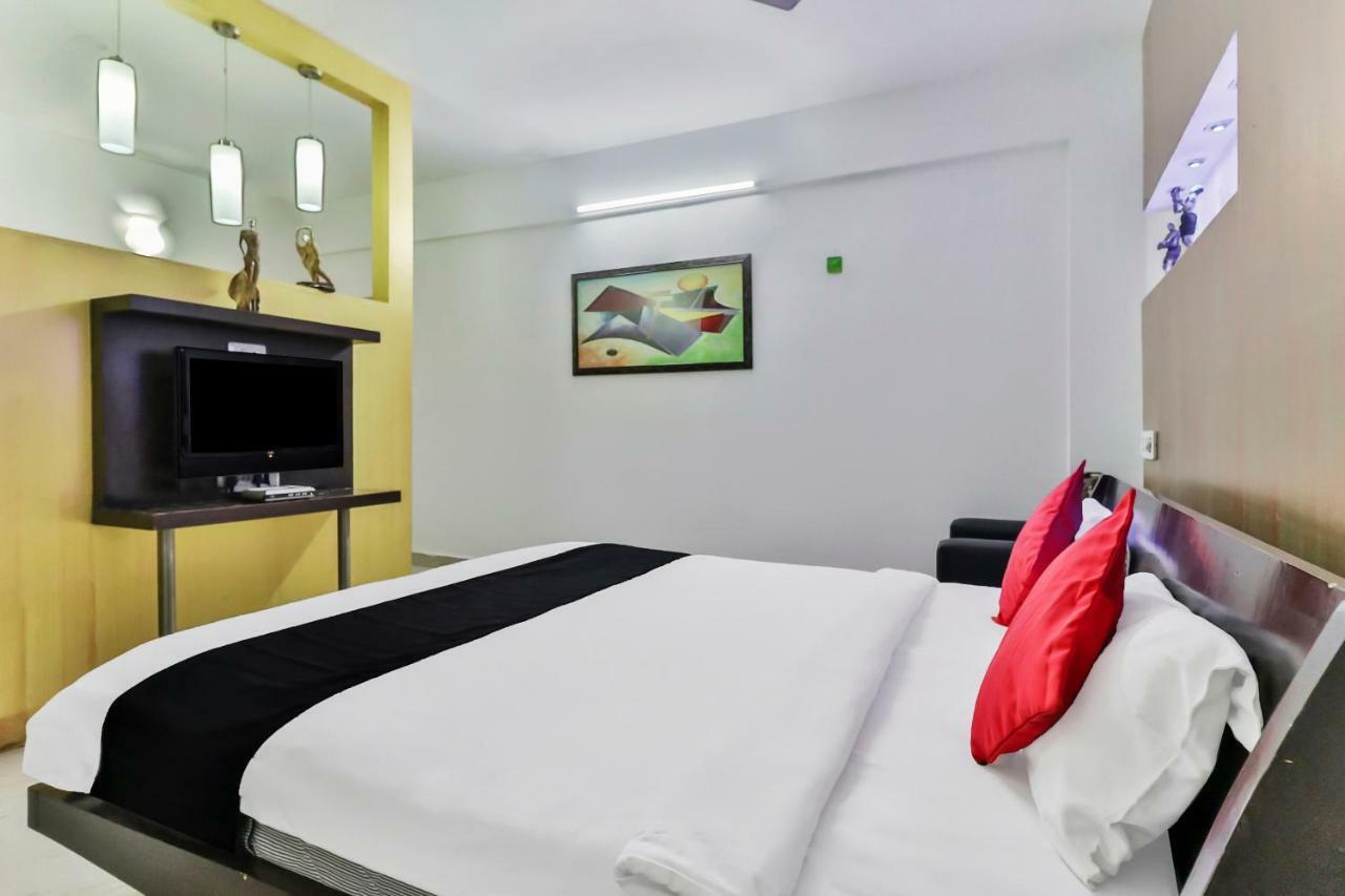 นิชี่ สวีทส์ Hotel บังกาลอร์ ภายนอก รูปภาพ