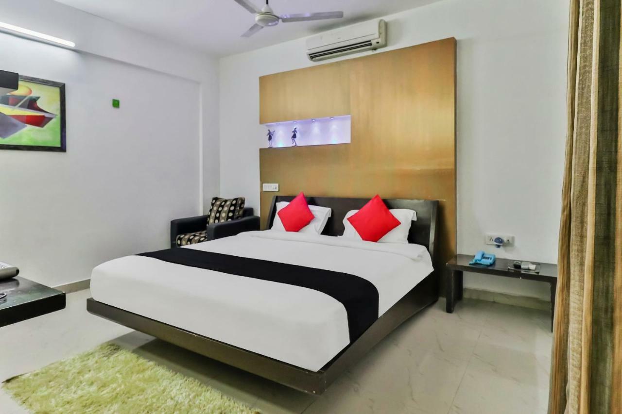 นิชี่ สวีทส์ Hotel บังกาลอร์ ภายนอก รูปภาพ